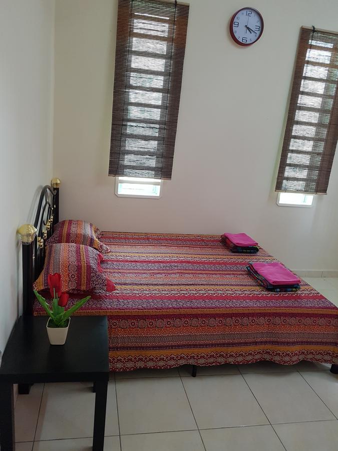 Lynn Homestay ألور سيتار المظهر الخارجي الصورة